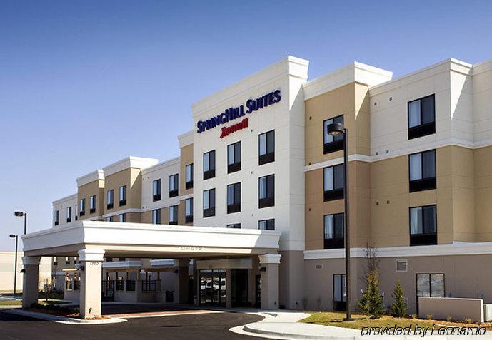 Springhill Suites By Marriott Wichita East At Plazzio Exterior photo